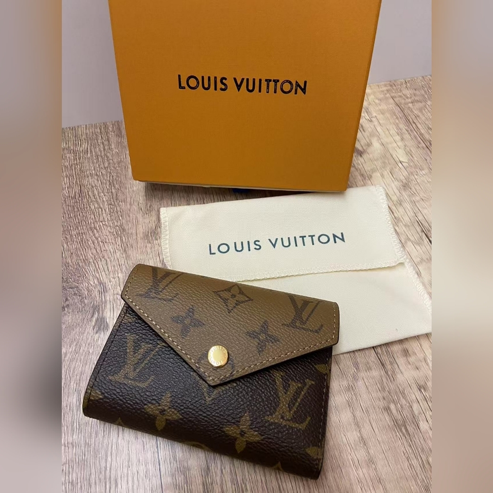 Louis Vuitton Victorine Wallet